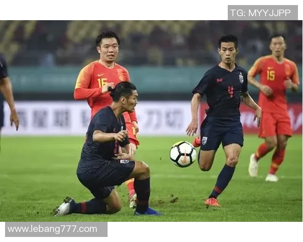 中国足球惨败泰国队1比5赛后引发热议球迷呼吁改革与反思